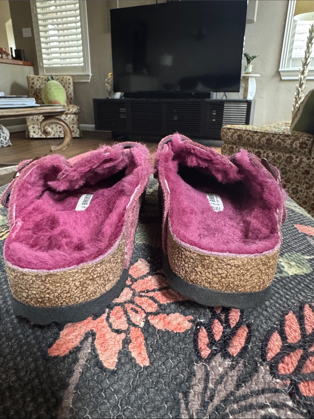 Birkenstock Boston Women's Shearling  maroon suede Clogs - Picture 3 of 7